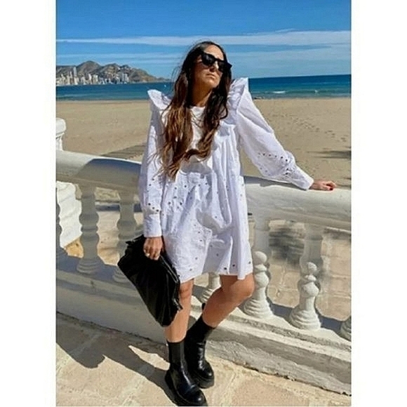 Zara White Cutwork Embroidery Long Sleeve Eyelet Oversized Ruffled Dress NWT - Picture 3 of 16